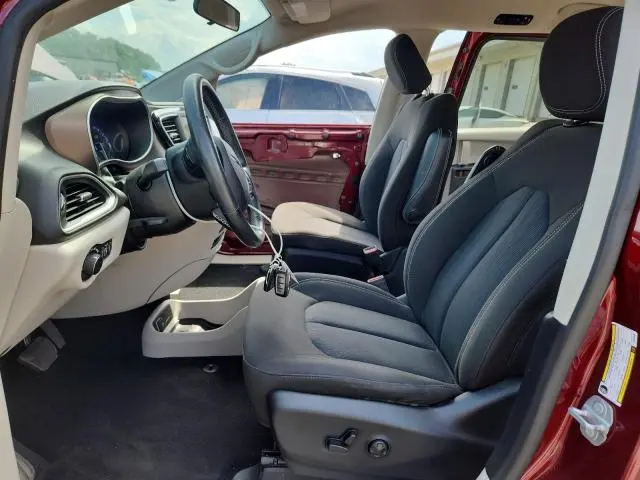 2020 CHRYSLER VOYAGER LX  