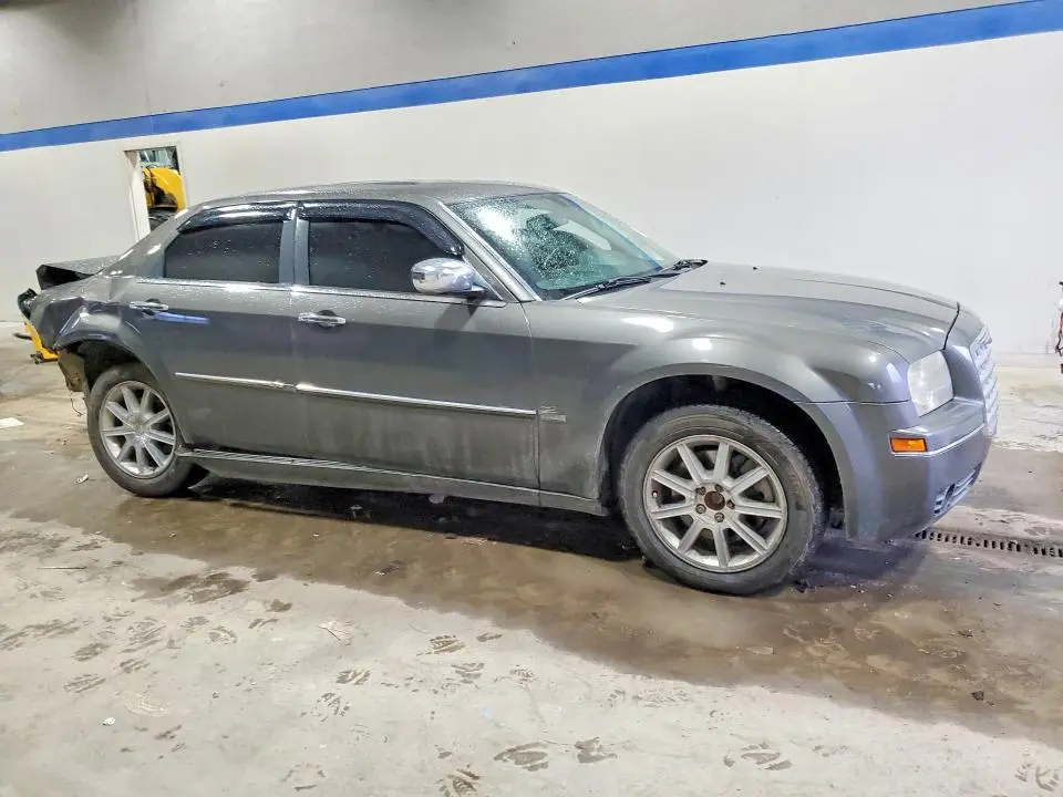 2010 CHRYSLER 300 TOURING  