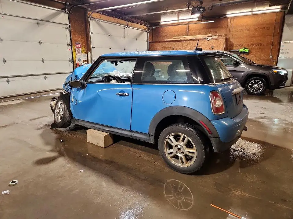 2013 MINI COOPER   