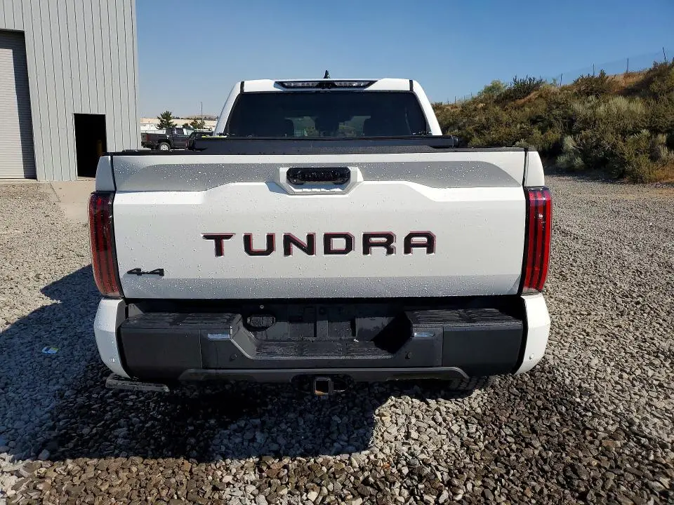 2024 TOYOTA TUNDRA LIMITED  