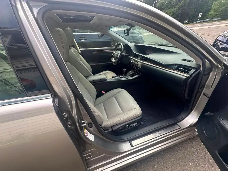 2015 LEXUS ES 350  