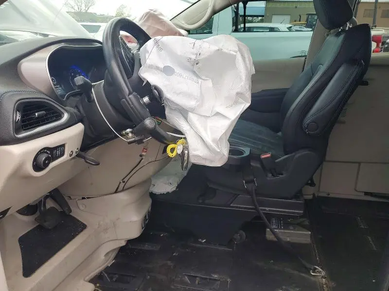 2021 CHRYSLER PACIFICA TOURING L  