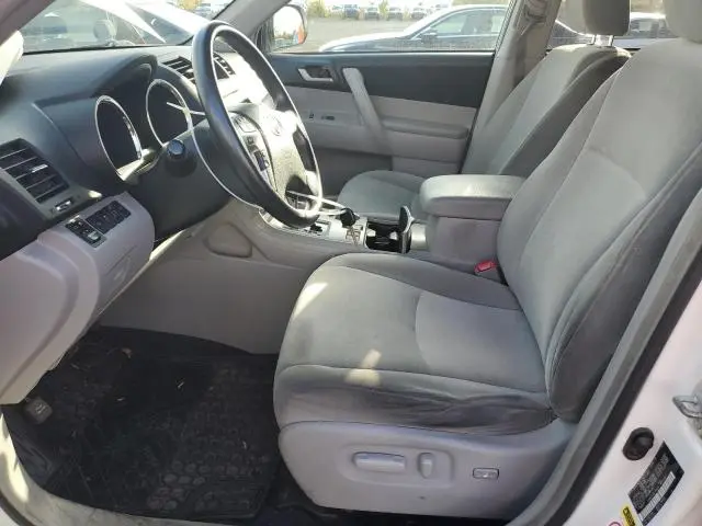 2012 TOYOTA HIGHLANDER BASE  