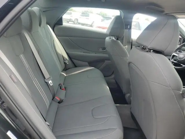 2025 HYUNDAI ELANTRA BLUE  