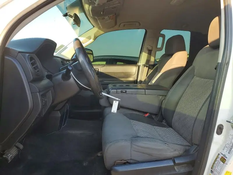 2015 TOYOTA TUNDRA SR  