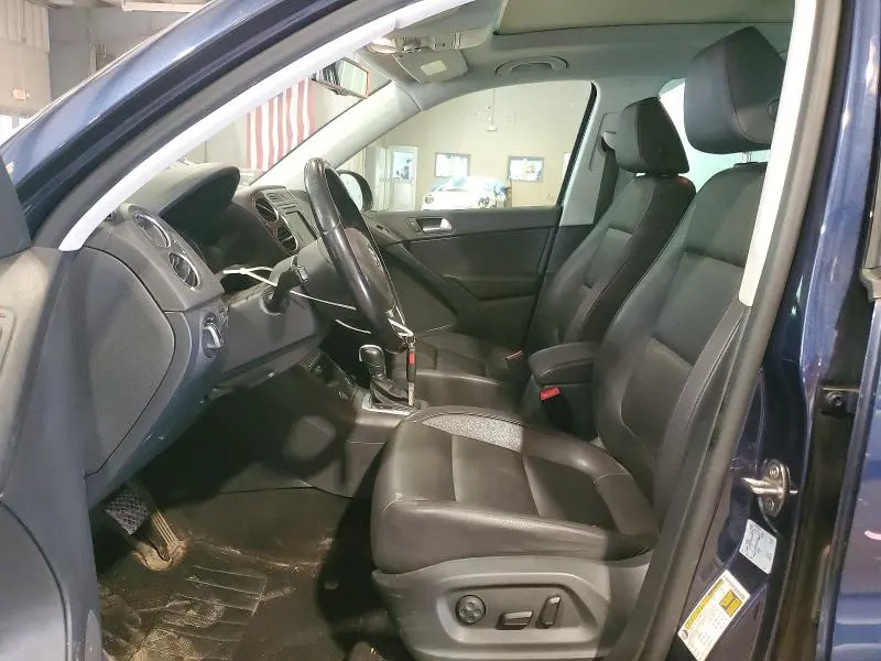 2016 VOLKSWAGEN TIGUAN S  