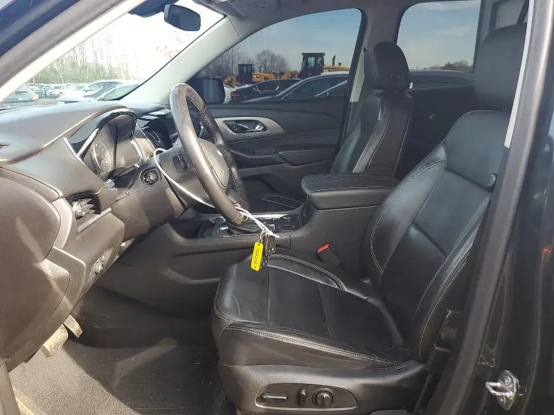 2021 CHEVROLET TRAVERSE LT  