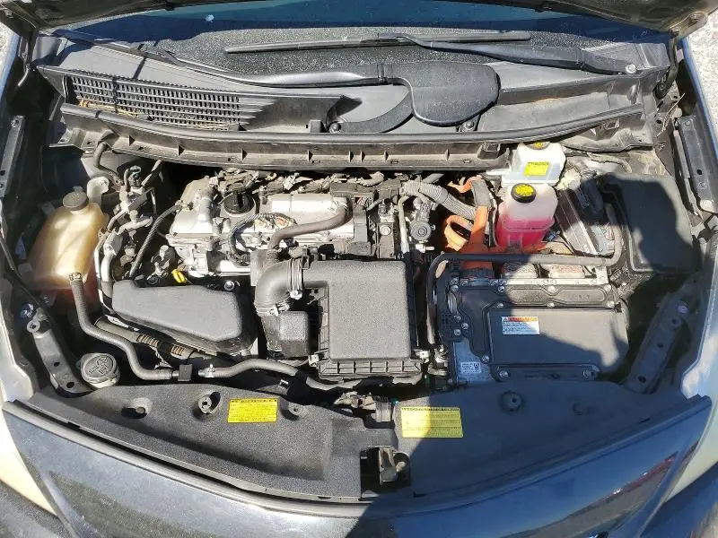 2013 TOYOTA PRIUS V TWO  
