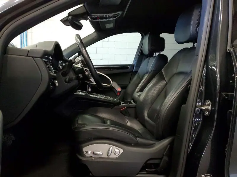 2018 PORSCHE MACAN S  