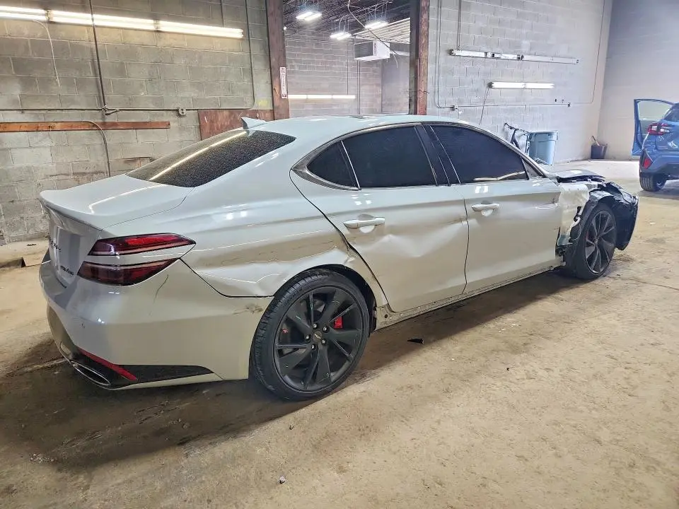 2022 GENESIS G70 3.3T STANDARD  
