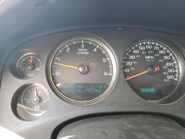 2011 CHEVROLET SUBURBAN K1500 LT  