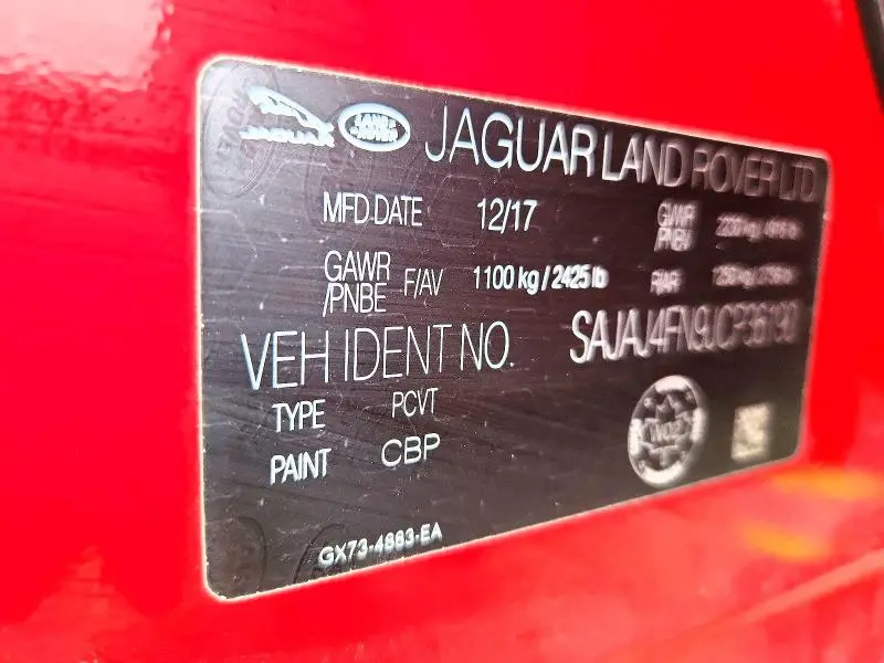 2018 JAGUAR XE PREMIUM  