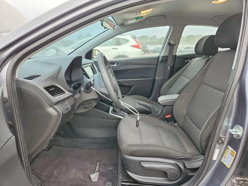 2021 HYUNDAI ACCENT SE  