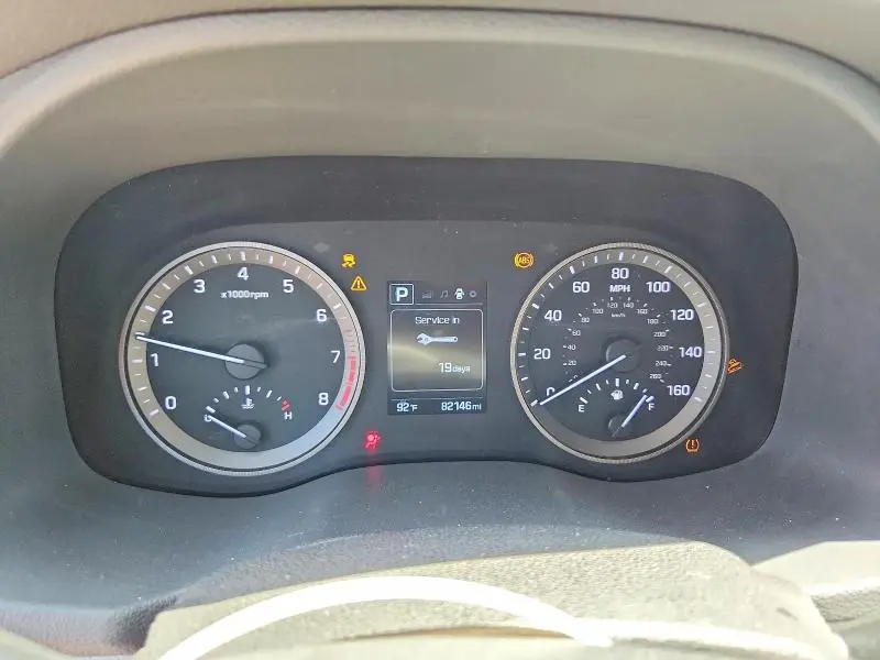2017 HYUNDAI TUCSON SE  