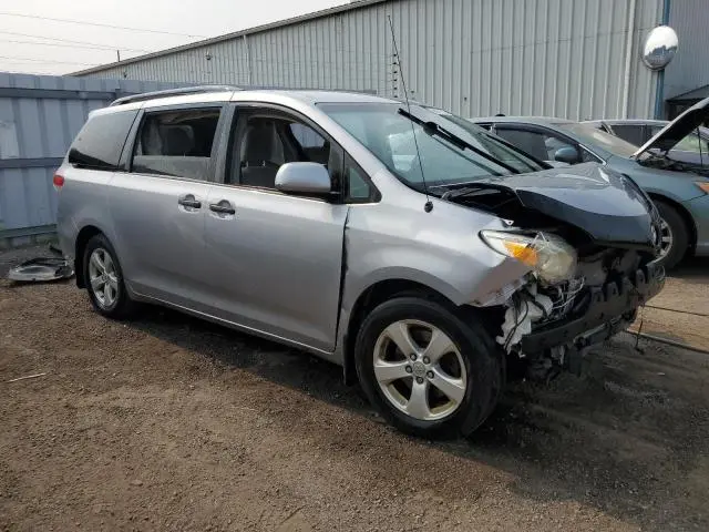 2011 TOYOTA SIENNA   