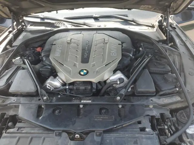 2011 BMW 550 XI  