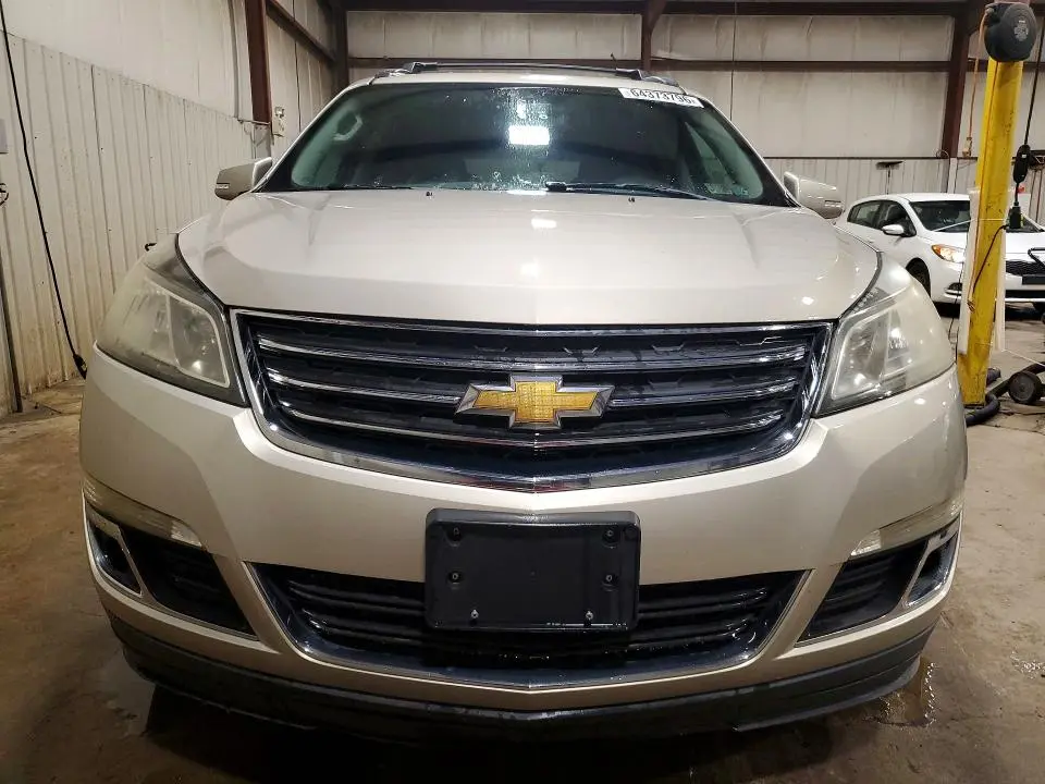 2014 CHEVROLET TRAVERSE LT  