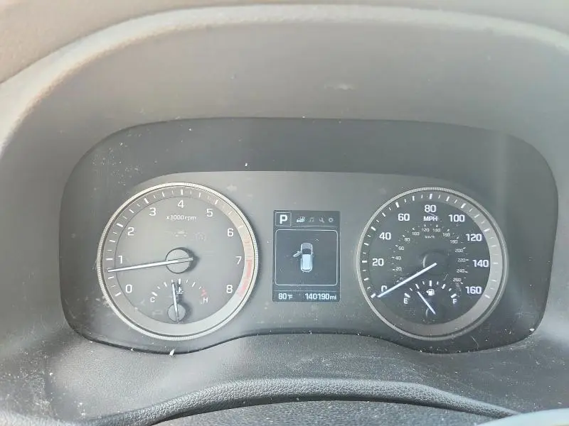 2016 HYUNDAI TUCSON SE  