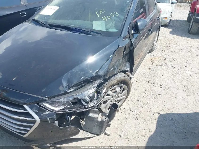 2017 HYUNDAI ELANTRA SE