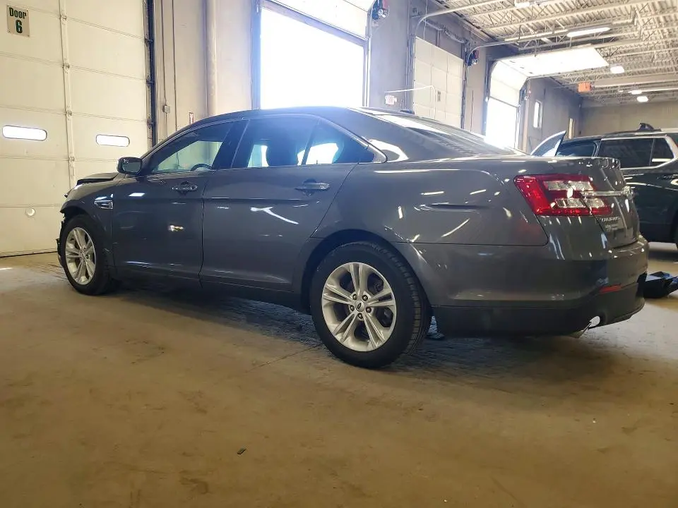 2015 FORD TAURUS SEL  