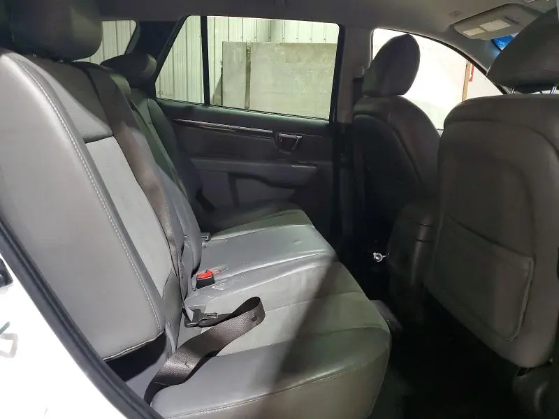 2012 HYUNDAI SANTA FE SE  