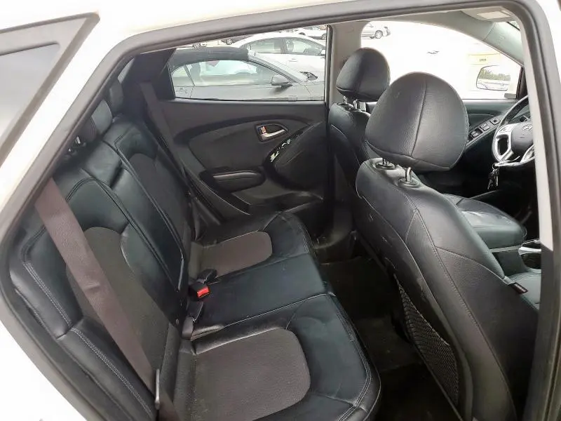 2011 HYUNDAI TUCSON GLS  