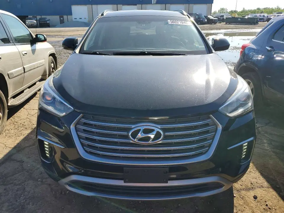 2017 HYUNDAI SANTA FE SE  