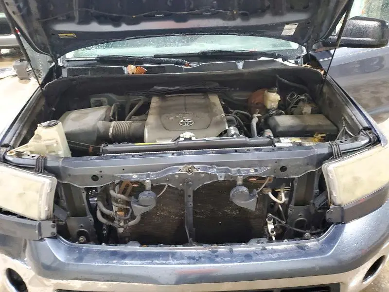 2010 TOYOTA TUNDRA CREWMAX SR5  