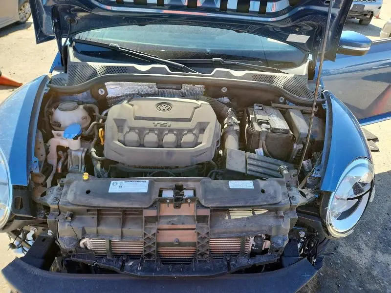 2019 VOLKSWAGEN BEETLE S  