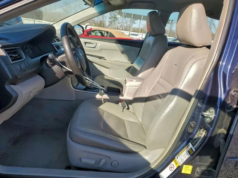 2015 TOYOTA CAMRY LE  