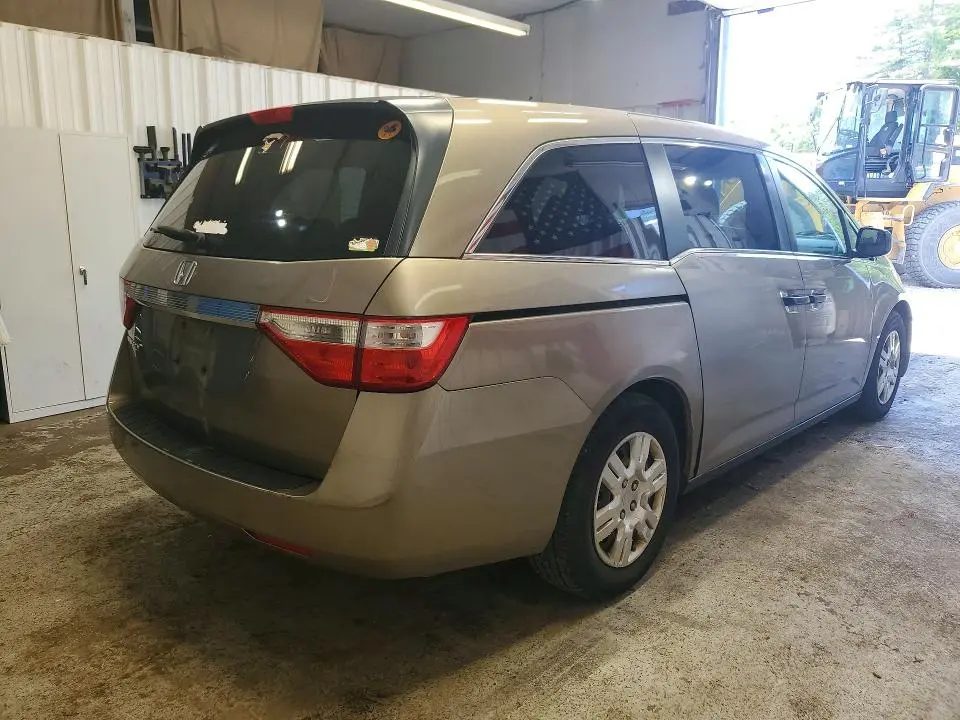 2012 HONDA ODYSSEY LX  