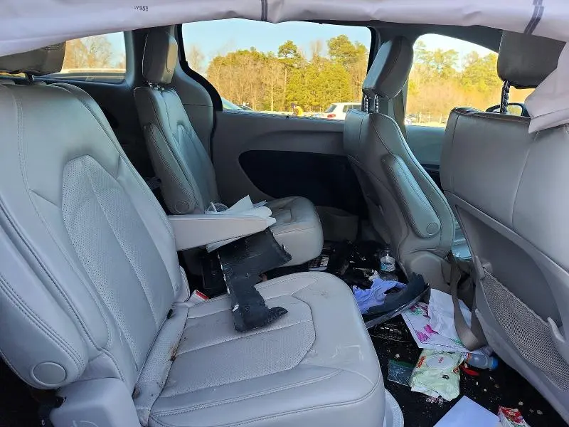 2021 CHRYSLER VOYAGER LXI  