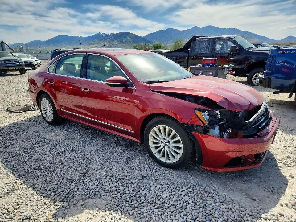 2017 VOLKSWAGEN PASSAT SE  
