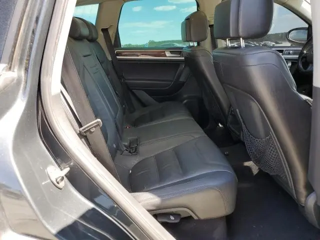 2013 VOLKSWAGEN TOUAREG V6