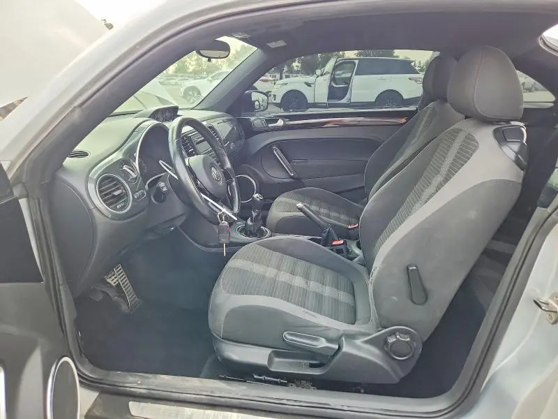 2012 VOLKSWAGEN BEETLE TURBO  