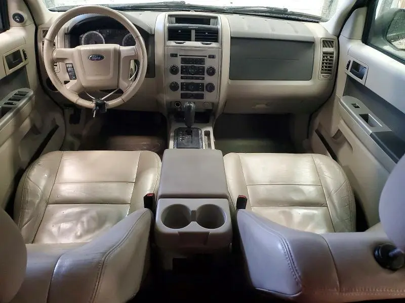2010 FORD ESCAPE XLT  