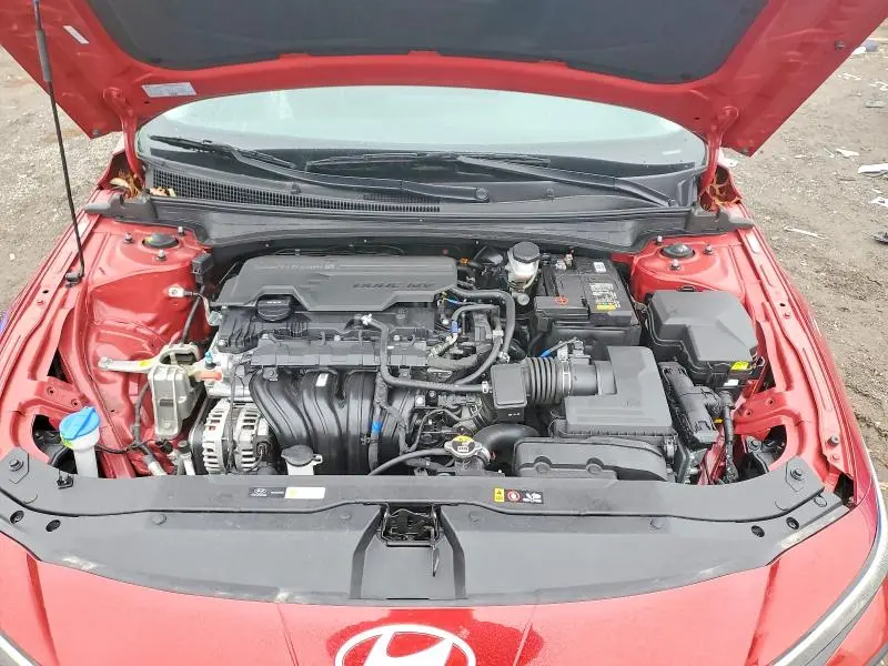 2024 HYUNDAI ELANTRA SEL  