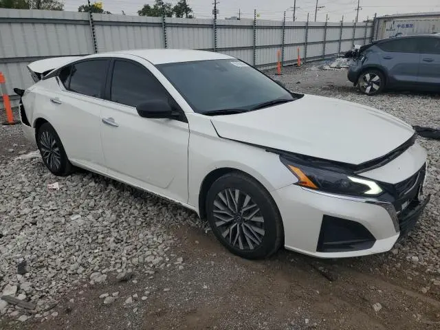 2024 NISSAN ALTIMA SV  