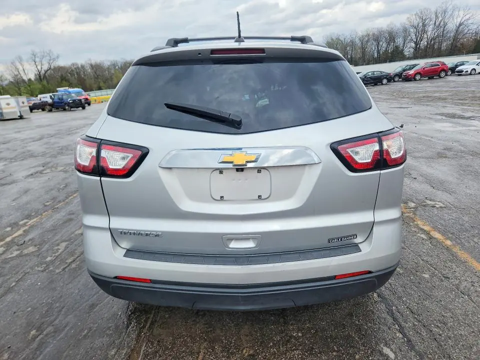 2017 CHEVROLET TRAVERSE LS  