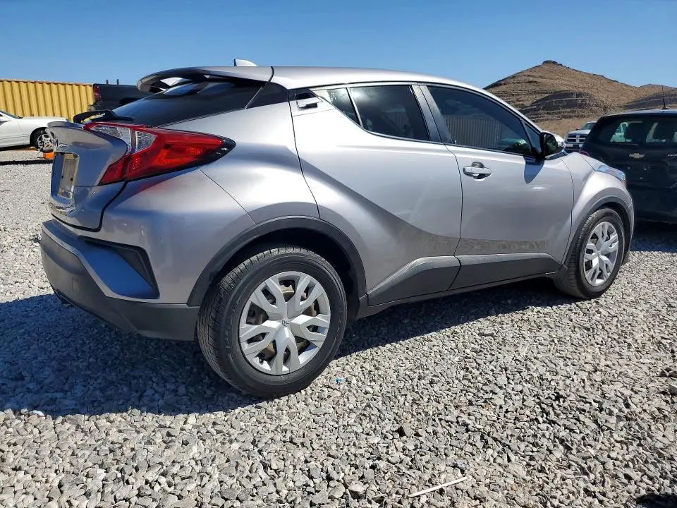 2019 TOYOTA C-HR LE  