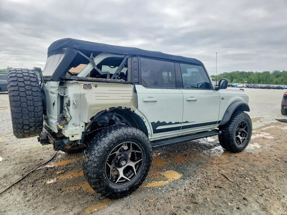 2021 FORD BRONCO BASE  