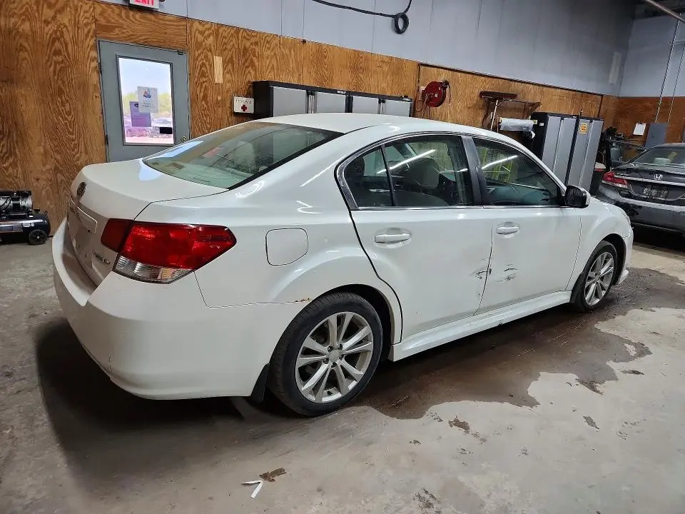 2013 SUBARU LEGACY 2.5I PREMIUM  