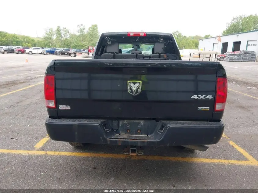 2017 RAM 1500 TRADESMAN  4X4 6'4 BOX