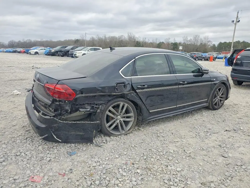 2017 VOLKSWAGEN PASSAT R-LINE  