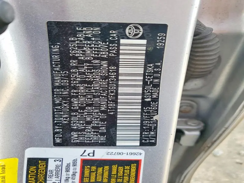 2016 TOYOTA CAMRY SE  