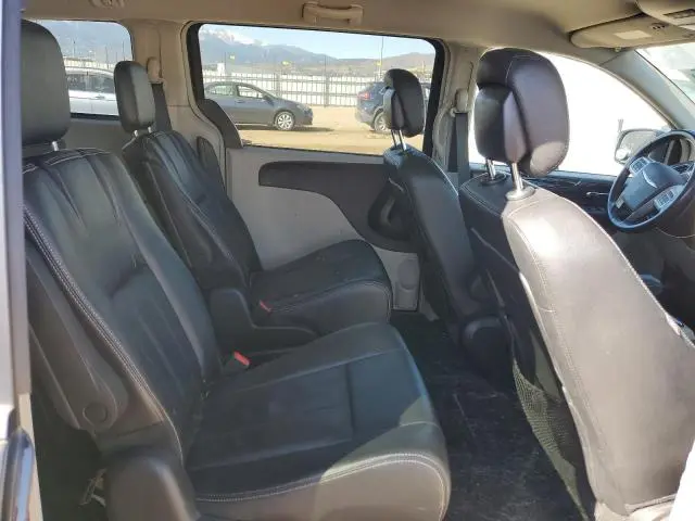 2016 CHRYSLER TOWN & COUNTRY TOURING  