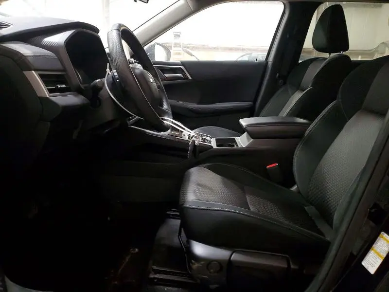 2024 MITSUBISHI OUTLANDER ES  