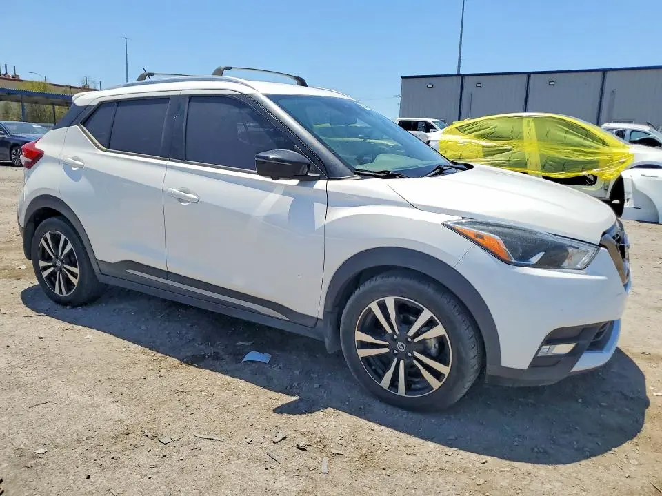 2020 NISSAN KICKS   