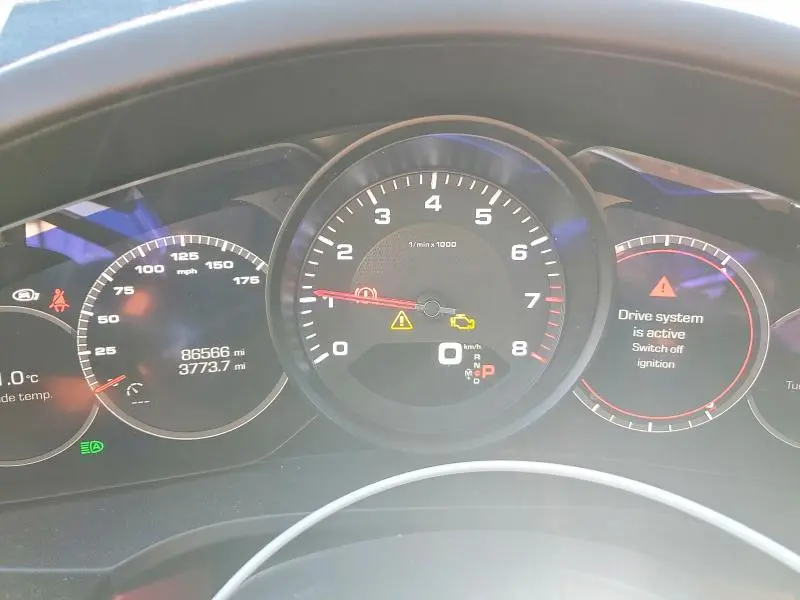 2019 PORSCHE CAYENNE   