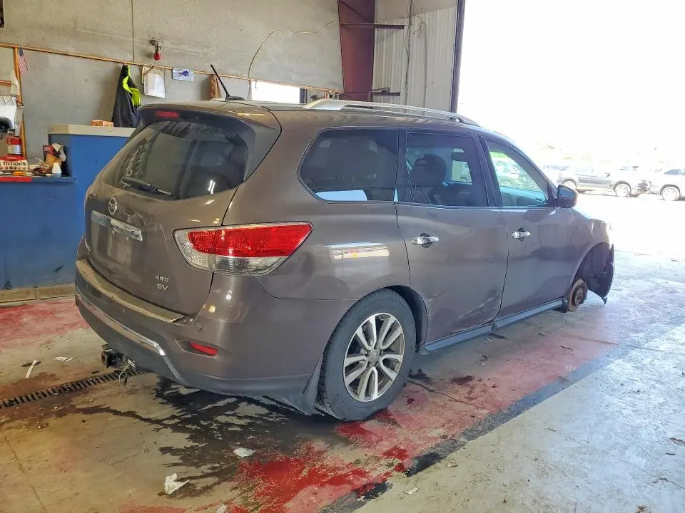 2016 NISSAN PATHFINDER SV  